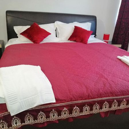 Casa Gabi'S Hotell Orşova Exteriör bild