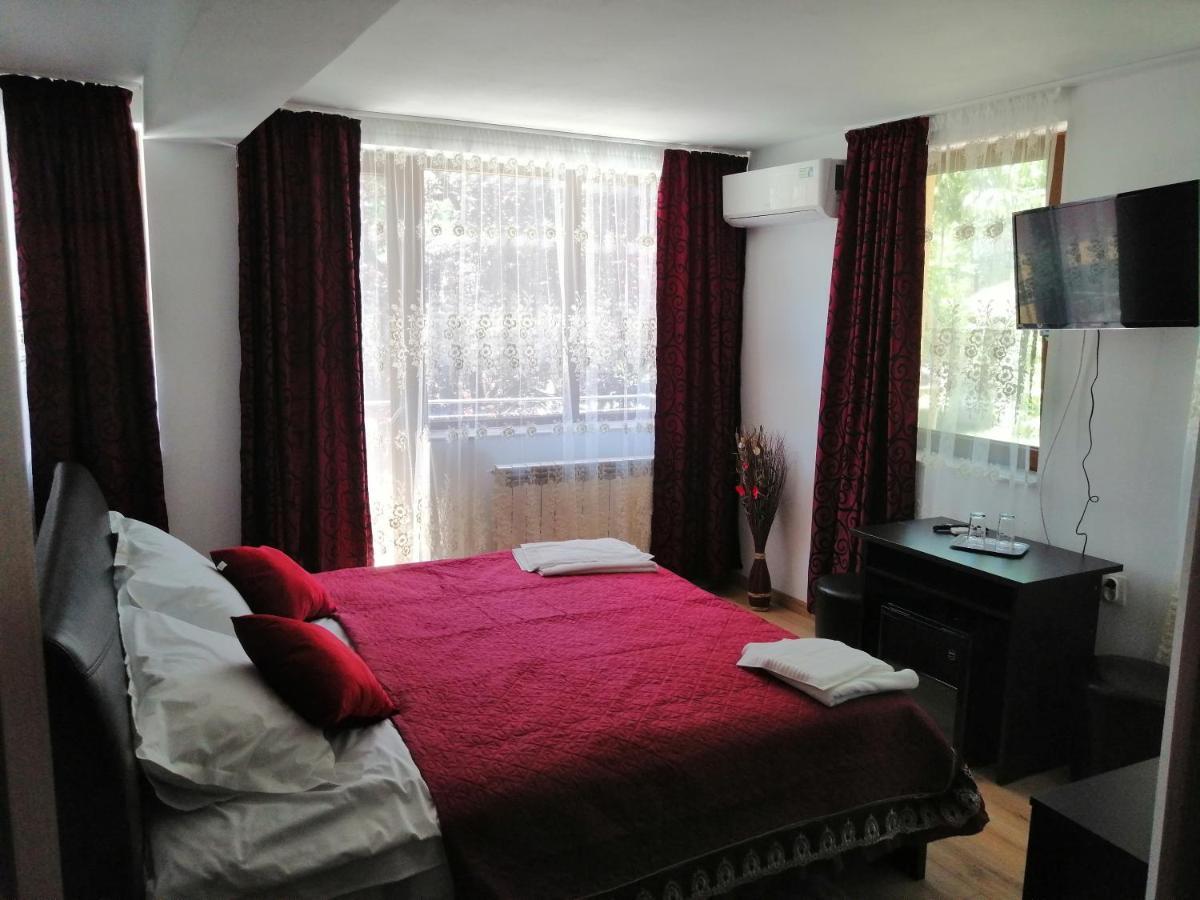 Casa Gabi'S Hotell Orşova Exteriör bild