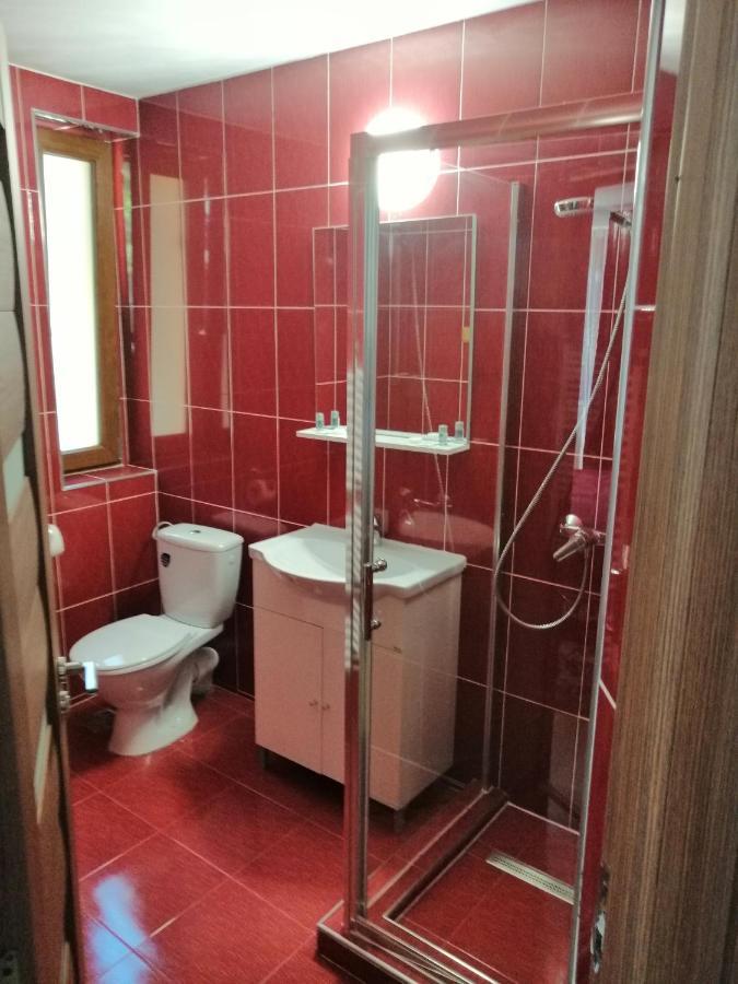 Casa Gabi'S Hotell Orşova Exteriör bild