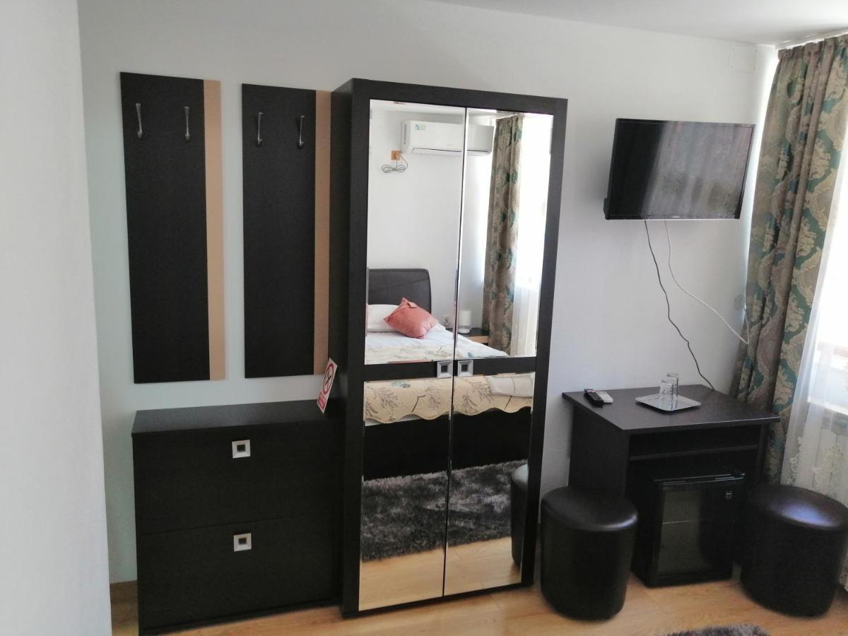 Casa Gabi'S Hotell Orşova Exteriör bild