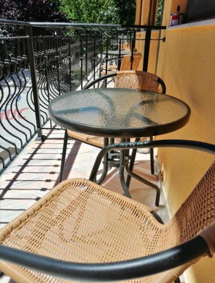 Casa Gabi'S Hotell Orşova Exteriör bild